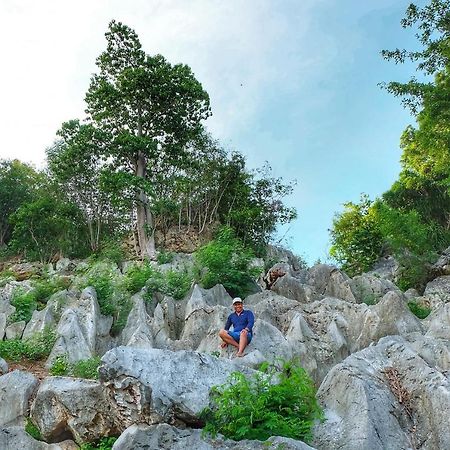 Se San Beach Resort-Isla De Gigantes Carles Экстерьер фото