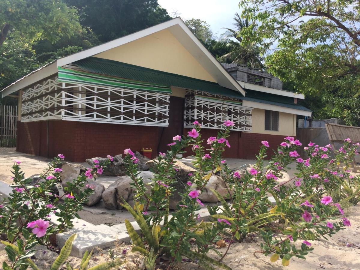 Se San Beach Resort-Isla De Gigantes Carles Экстерьер фото
