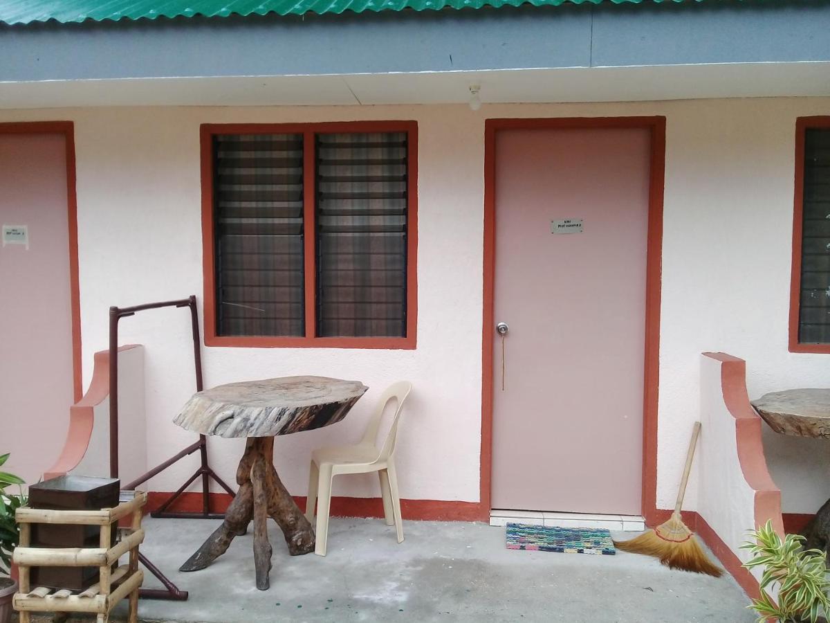 Se San Beach Resort-Isla De Gigantes Carles Экстерьер фото