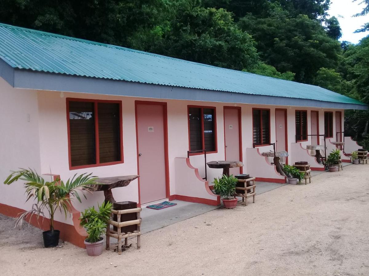 Se San Beach Resort-Isla De Gigantes Carles Экстерьер фото