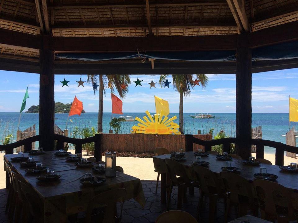 Se San Beach Resort-Isla De Gigantes Carles Экстерьер фото